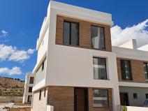 Prodej vily, Trikomo (Τρίκωμο), Kypr, 120 m2
