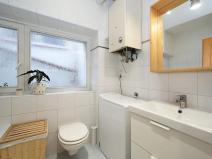 Pronájem bytu 2+kk, Praha - Holešovice, U garáží, 45 m2