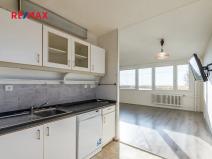 Prodej bytu 3+kk, Praha - Prosek, Pískovcová, 74 m2