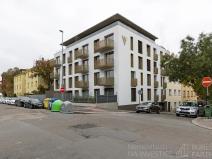 Pronájem bytu 2+kk, Praha - Žižkov, V domově, 48 m2