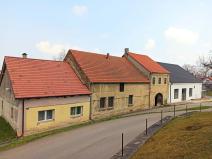Prodej rodinného domu, Vykáň, 450 m2