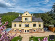 Prodej domu, Karlštejn, 563 m2