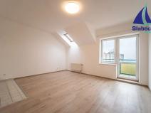 Pronájem bytu 1+kk, Praha - Horní Měcholupy, Padovská, 38 m2