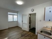 Pronájem bytu 2+kk, Hranice - Hranice I-Město, Pernštejnské náměstí, 44 m2