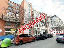 Prodej garážového stání, Praha - Žižkov, Lukášova, 13 m2