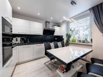 Prodej bytu 3+kk, Pardubice, Palackého třída, 74 m2