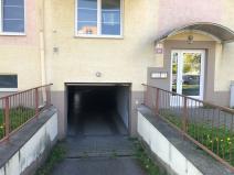 Pronájem garážového stání, Olomouc, Topolová, 16 m2