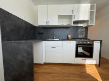 Pronájem bytu 1+1, Kadaň, Bystřická, 40 m2