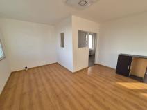 Pronájem bytu 3+1, Teplice, Zemská, 68 m2
