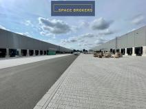 Pronájem skladu, Pardubice, 8000 m2