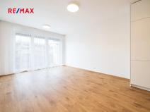 Pronájem bytu 1+kk, Praha - Háje, Výstavní, 32 m2