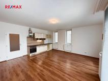 Prodej bytu 1+kk, Velký Osek, U hřiště, 39 m2