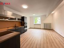 Pronájem bytu 2+kk, Pardubice - Zelené Předměstí, Jungmannova, 43 m2