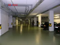 Pronájem garážového stání, Praha - Žižkov, Pitterova, 20 m2
