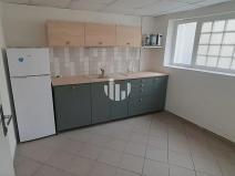 Pronájem kanceláře, Praha - Smíchov, Zubatého, 120 m2