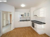 Pronájem bytu 2+kk, Praha - Štěrboholy, Andersenova, 40 m2
