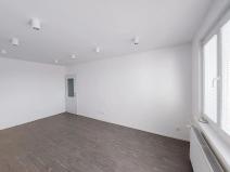 Pronájem bytu 2+1, Praha - Malešice, Útulná, 55 m2
