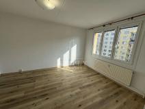 Pronájem bytu 2+kk, Praha - Kamýk, Olbramovická, 37 m2