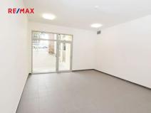 Pronájem obchodního prostoru, Nymburk, Náměstí Přemyslovců, 29 m2