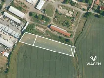 Prodej podílu pole, Velim, 1760 m2