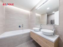 Prodej bytu 3+kk, Praha - Libeň, Menclova, 101 m2
