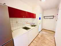 Prodej bytu 2+kk, Praha - Hloubětín, Poděbradská, 39 m2