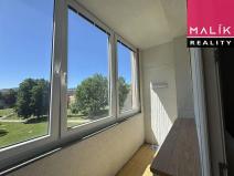 Prodej bytu 2+1, Ostrov, Štúrova, 53 m2