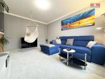 Prodej bytu 3+1, Karlovy Vary - Stará Role, Okružní, 64 m2