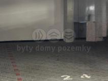 Pronájem garážového stání, Olomouc, Schweitzerova, 16 m2