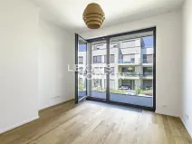 Pronájem bytu 2+kk, Praha - Holešovice, U průhonu, 48 m2