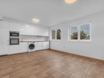 Prodej bytu 1+kk, Hronov, Husova, 38 m2