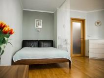 Pronájem bytu 1+kk, Praha - Žižkov, Ke kapslovně, 52 m2