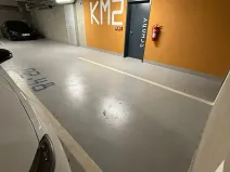 Pronájem garážového stání, Praha - Smíchov, Grafická, 12 m2