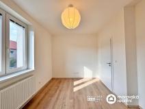 Pronájem bytu 2+kk, Brno, Bolzanova, 42 m2