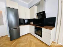 Pronájem bytu 2+kk, Praha, Čs. armády, 53 m2