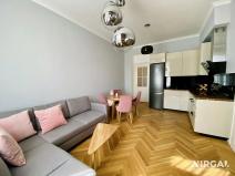 Pronájem bytu 2+kk, Praha, Čs. armády, 53 m2