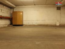 Pronájem garážového stání, Praha - Holešovice, Dělnická, 16 m2