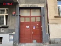 Prodej garáže, Praha - Žižkov, Čajkovského, 16 m2
