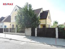 Pronájem rodinného domu, Beroun, Školní nám., 280 m2