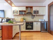 Prodej bytu 3+kk, Kolín, Chelčického, 75 m2