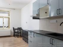 Pronájem bytu 1+kk, Praha - Nové Město, Navrátilova, 30 m2