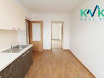 Pronájem bytu 1+1, Ostrov, Hroznětínská, 38 m2