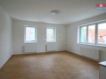 Pronájem bytu 1+kk, Hradec Králové - Slezské Předměstí, Bratří Štefanů, 37 m2