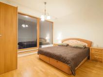 Pronájem bytu 2+kk, Praha - Holešovice, Varhulíkové, 58 m2