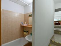 Prodej obchodního prostoru, Praha - Žižkov, Lupáčova, 220 m2