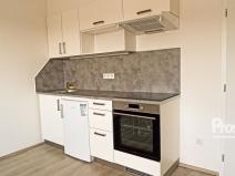 Pronájem bytu 1+kk, Kladno, Štěpána Rautenstraucha, 33 m2