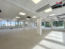 Pronájem obchodního prostoru, Brno - Lesná, Okružní, 275 m2