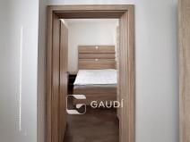 Prodej bytu 2+kk, Praha - Hlubočepy, Geologická, 34 m2
