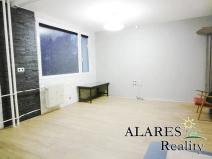 Pronájem bytu 1+kk, Praha - Střížkov, Vysočanská, 40 m2