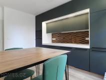 Pronájem bytu 3+1, Praha - Karlín, Thámova, 83 m2